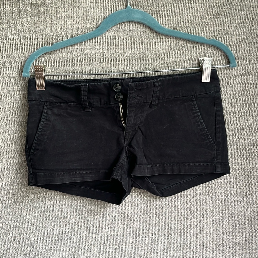 American Eagle Black Stretch Shorts Size 00
